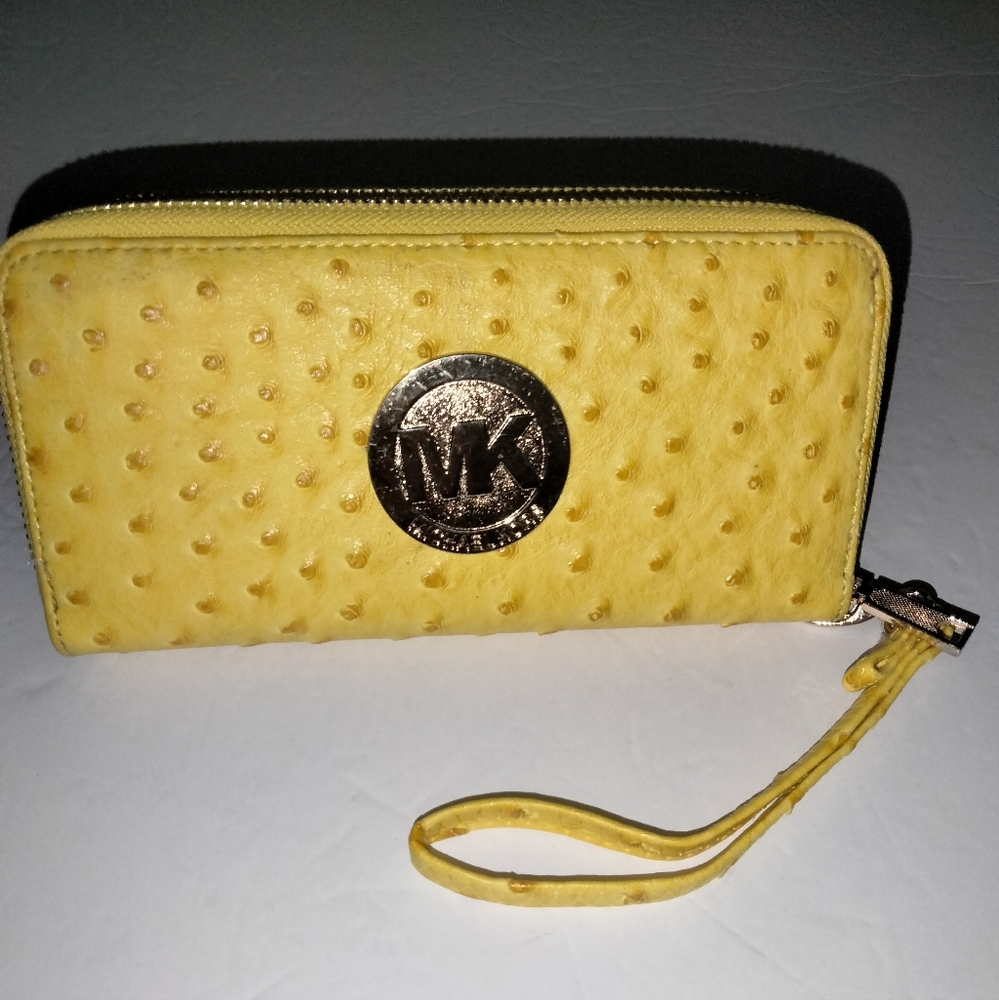 Designer Inspired (Yellow) Faux Leather Ostrich Texture Double Zip Wrist Wallet